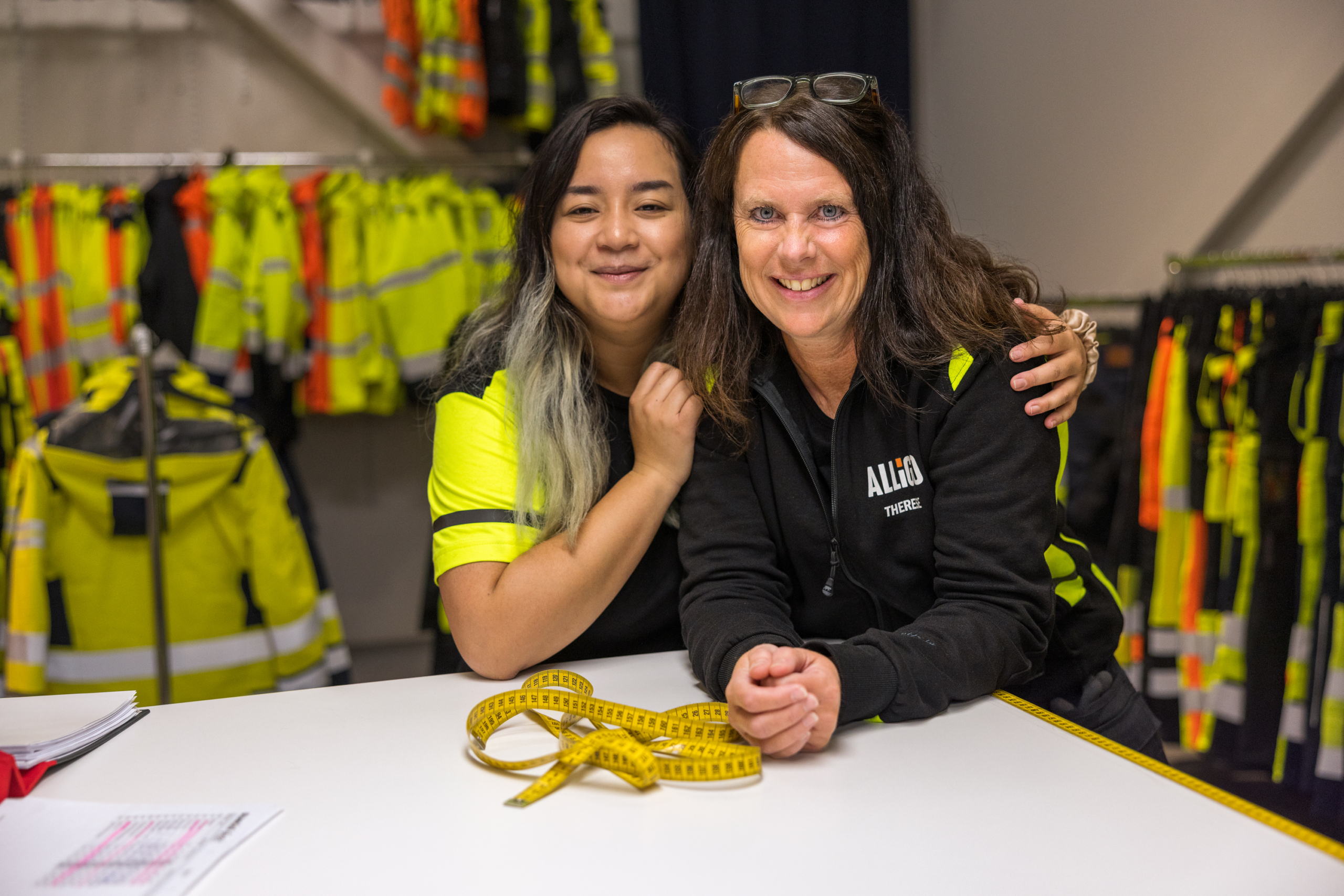 Two employees during a training session